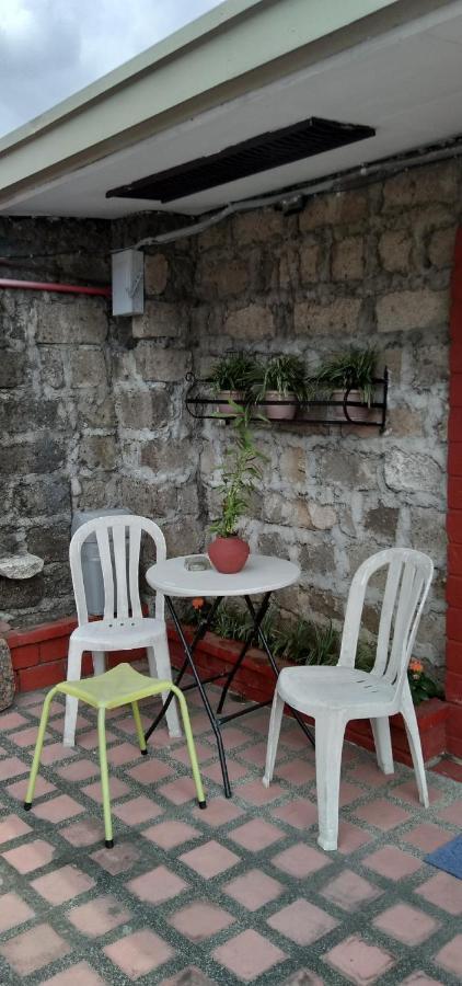 The Terrace Room Paranaque City Exterior foto