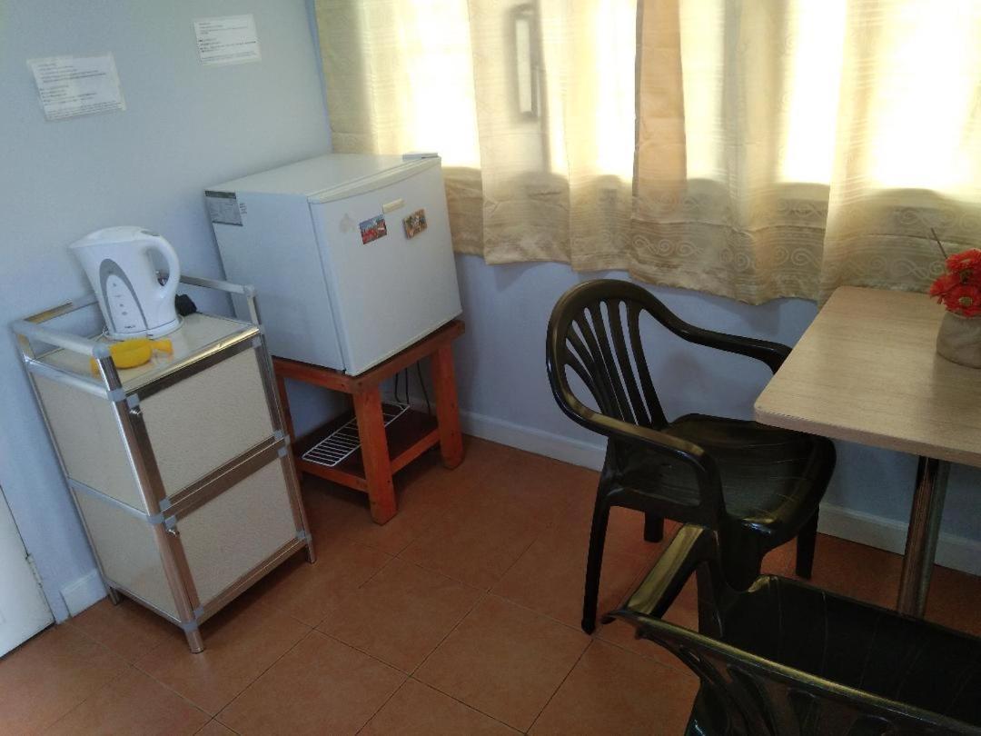 The Terrace Room Paranaque City Exterior foto